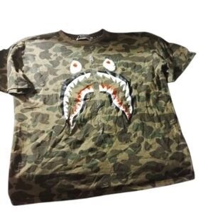 A Bathing ape Men's Camo Graphic Tee (52)